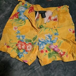 Floral Bermuda shorts